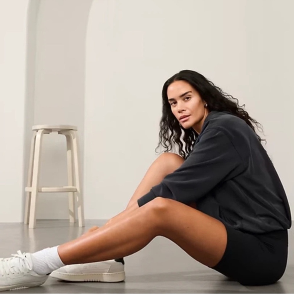 NWT Athleta Seasoft Bubble Hem Hoodie - Picture 5 of 7